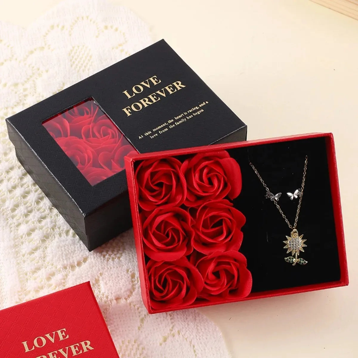 Romantic Gift Packaging Box with Bag Flower Valentine's Day Rose Gift Box for Ring Pendant Jewelry Present Window Opening Design