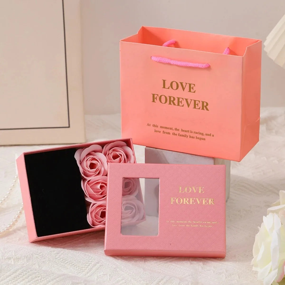 Romantic Gift Packaging Box with Bag Flower Valentine's Day Rose Gift Box for Ring Pendant Jewelry Present Window Opening Design